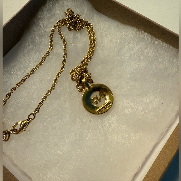 Nina Ricci necklace - Picture 3 of 3